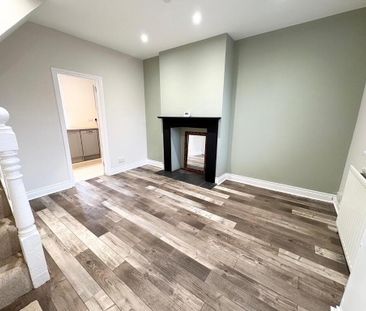 67 Dundela Avenue, Belfast, BT4 3BU - Photo 1