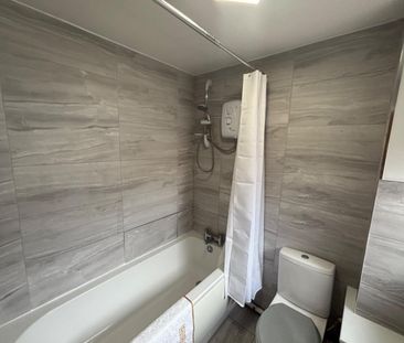 1 bedroom Flat To Let - Photo 6