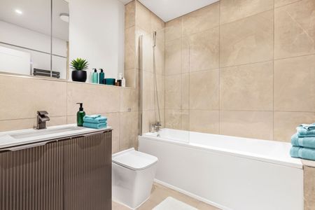 Bredhurst Close, London, SE20 - Photo 5