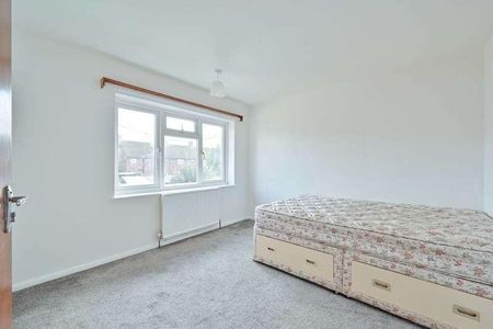 Chesham Way,wd, Watford, WD18 - Photo 3