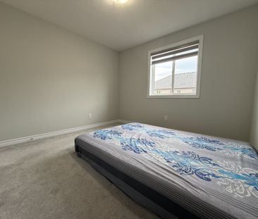 For Lease - 11 Gleason Crescent, Kitchener, Ontario - Photo 5