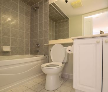 For Lease - 18 Sommerset Way Unit# 1105, Toronto, Ontario - Photo 4