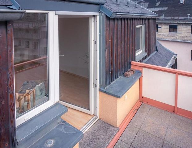 Wunderschöne Altbauwohnung mit Balkon - Photo 1