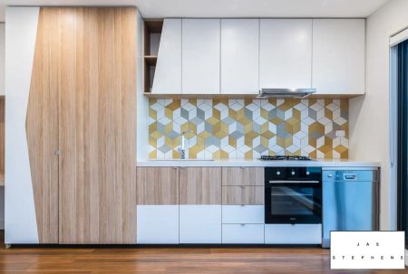 “Contemporary, Light-Filled Apartment in the Heart of Footscray” - Photo 5