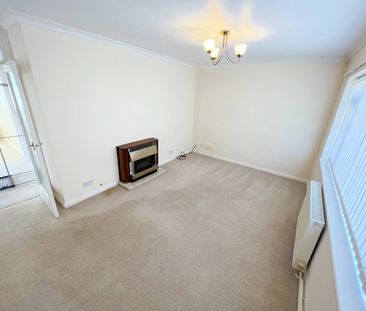 2 bedroom bungalow to rent Holme Close, Oakington, Cambridge, CB24 - Photo 5