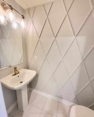 For Lease - 1035 Reflection Place, Pickering, Ontario - Photo 2