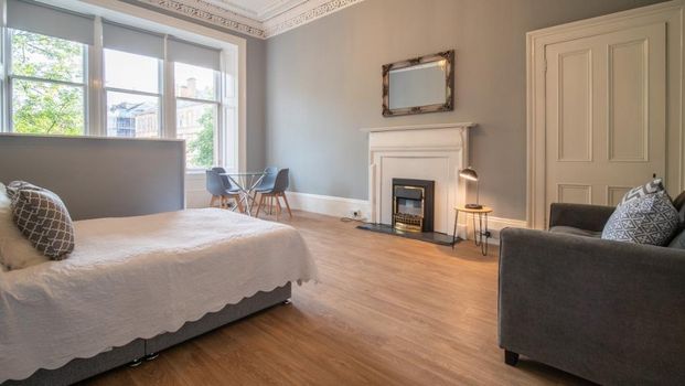 Studio to rent - Photo 1