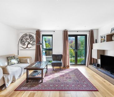 3 bedroom flat to rent - Photo 1