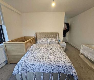 Sheldon Court, Wagon Lane, Birmingham, B26 - Photo 2