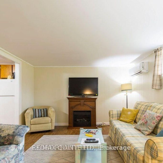 For Lease - 239 Dundas Street Unit# lower, Belleville, Ontario - Photo 1