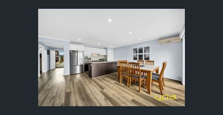 Comfortable Family Living in a Convenient Cranbourne Location - Photo 3
