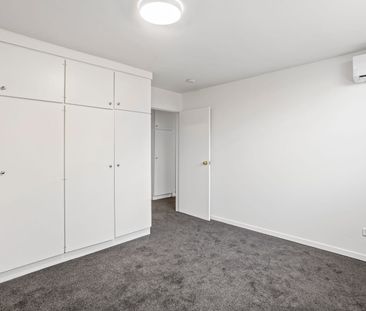 Recently Renovated 2 Bedroom Units in Prime location - Photo 4