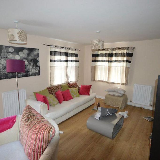 2 bedroom flat to rent - Photo 1