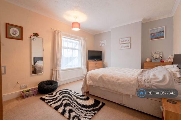 3 bedroom terraced house to rent - Photo 1