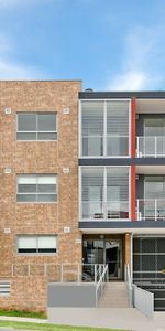 Modern two bedroom unit - 20% below market rent - Photo 3