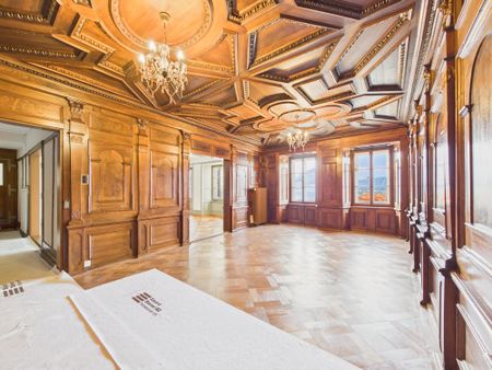 9½-room villa with impressive lake and mountain views - Photo 4