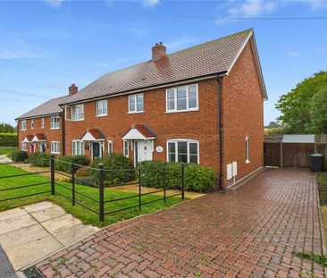 3 bedroom semi-detached house to rent - Photo 2