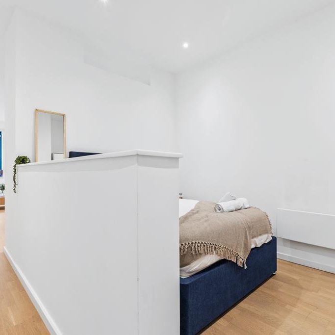 Studio to rent - Photo 1