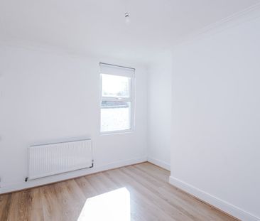 2 Bed Terraced House, Bedford Road, L20 - Photo 2