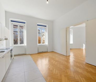ALTBAU MIT CHARAKTER. RAUM FÜR MEHR. - außergewöhnliches Rondo, Fischgrätparkett und drei Schlafzimmer - Photo 2