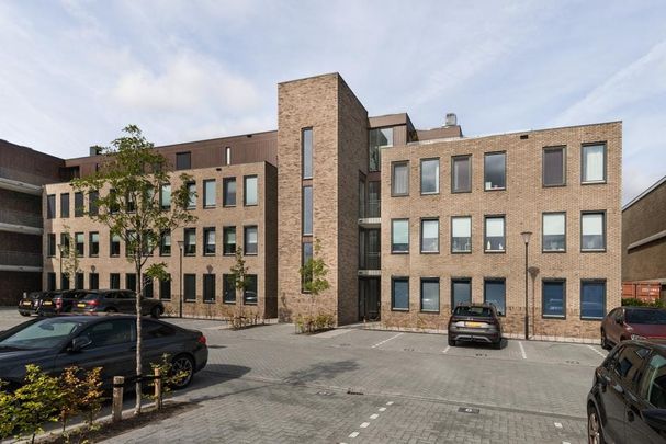 Appartement te huur: Dennenlaan 16-B 1161 CR Zwanenburg - Photo 1