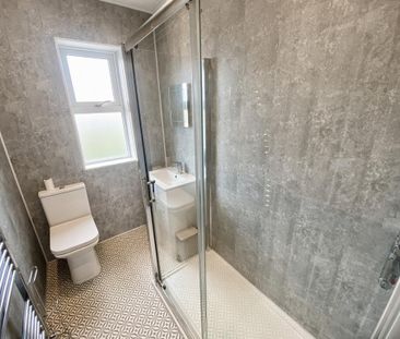 2 bedroom flat to rent - Photo 6