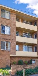 Location! Location! Modern Convenience with A/C **Available 22/12/25 ** - Photo 4