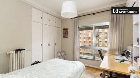 madrid, Community of Madrid 28002 - Photo 3