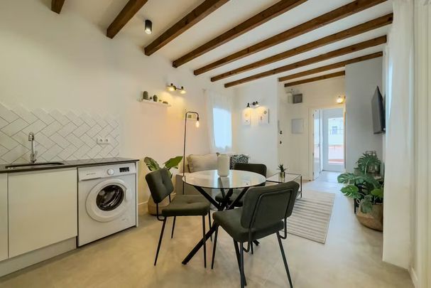 Carrer de Sant Antoni Abat, Barcelona, Catalonia 08001 - Photo 1