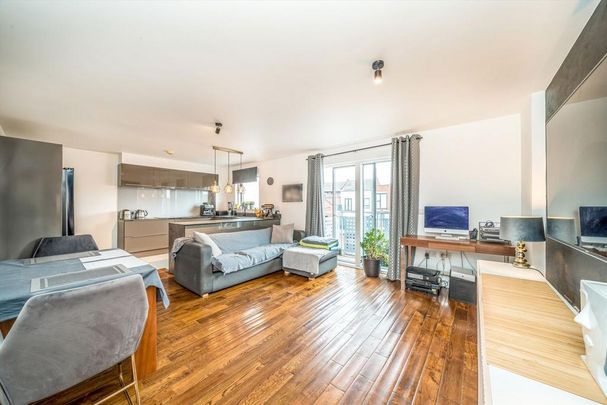 2 bedroom flat to rent - Photo 1