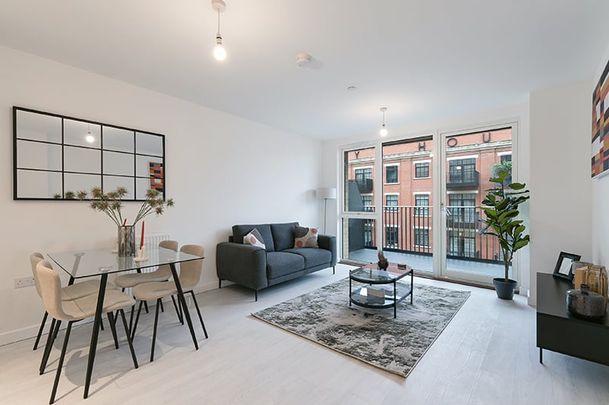 Farine Avenue, Hayes - Photo 1