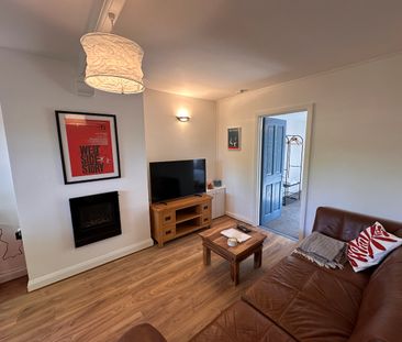 4 bedroom house - Photo 2