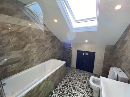 2 Bed Flat, Withington Road, M16 - Photo 5