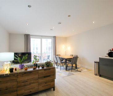 2 bedroom apartment to rent - Photo 4