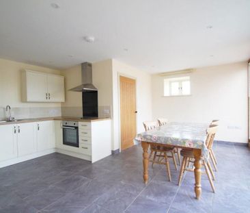 3 bedroom barn conversion to rent - Photo 1
