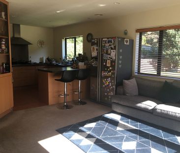 Churton Park, 5 Bed Rooms - Photo 5