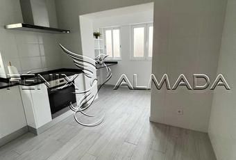 Apartamento T2 em Setúbal