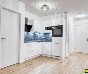 Marina Tower: 2-Zimmer-Wohnung mit traumhaftem Donaublick - Photo 2