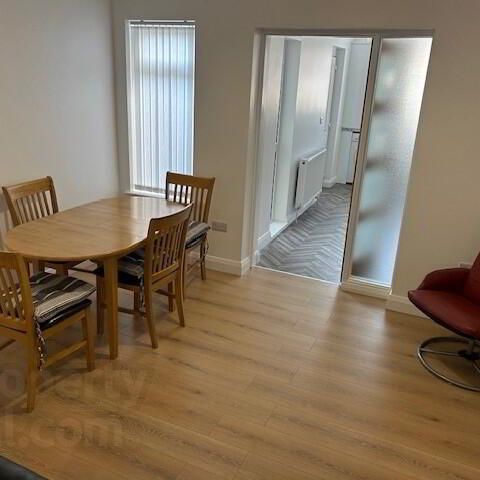 21 Runnymede Drive, Tates Ave, BT126LZ, Belfast - Photo 1