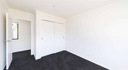 Stunner in Milson - Photo 3