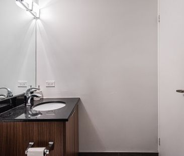 Place Ontario - Photo 6