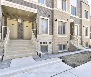 TH312 - 130 HONEYCRISP CRESCENT — 2 Bedroom - Photo 1