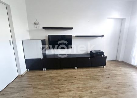 Pronájem bytu 3+1 68 m² - Photo 3
