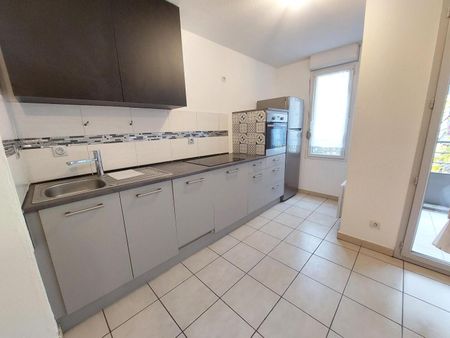 location Appartement T4 DE 89.43m² À GRIGNY - Photo 3