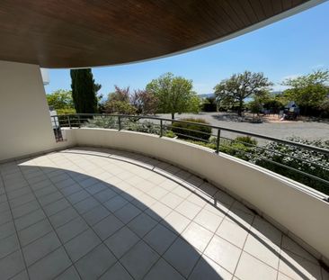Apartment - Photo 3