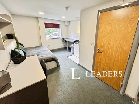 Studio to rent - Photo 5