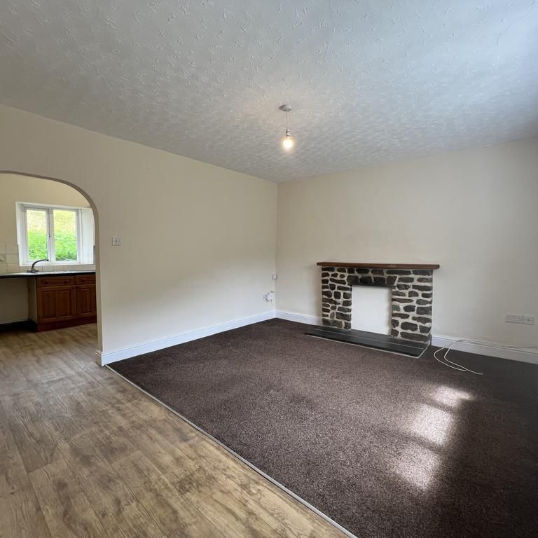 2 bedroom semi-detached house to rent - Photo 1