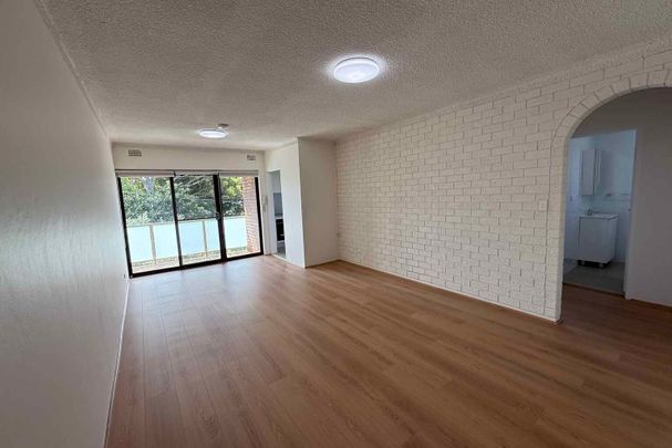 11/94 Windsor Road Dulwich Hill - Photo 1