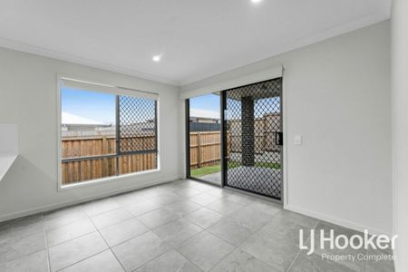 Perfect Low Maintenance Terrace - As New Condition - Perfect Position - Photo 5