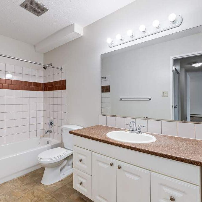Premier Suite - 2 Bedroom - Photo 1